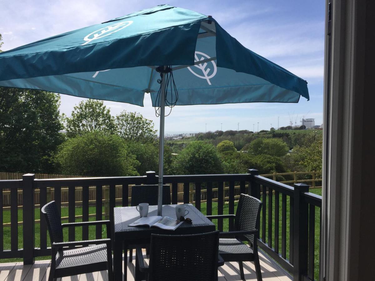 Chalet Experience Freedom Glamping Hove